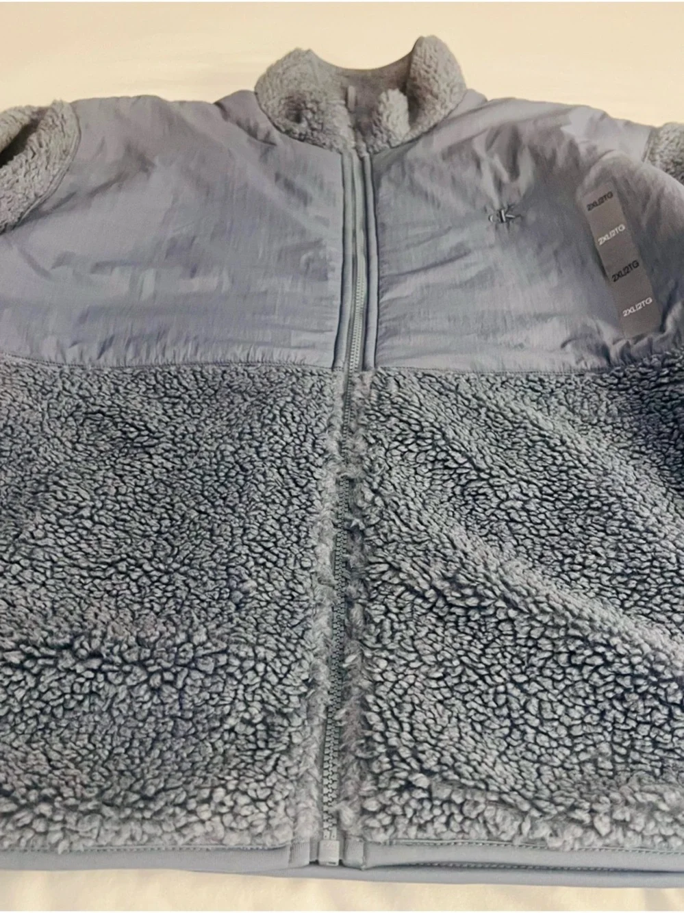 Calvin Klein Light Blue Satin-Like Interior with Care Tag - Picture 10 of 10